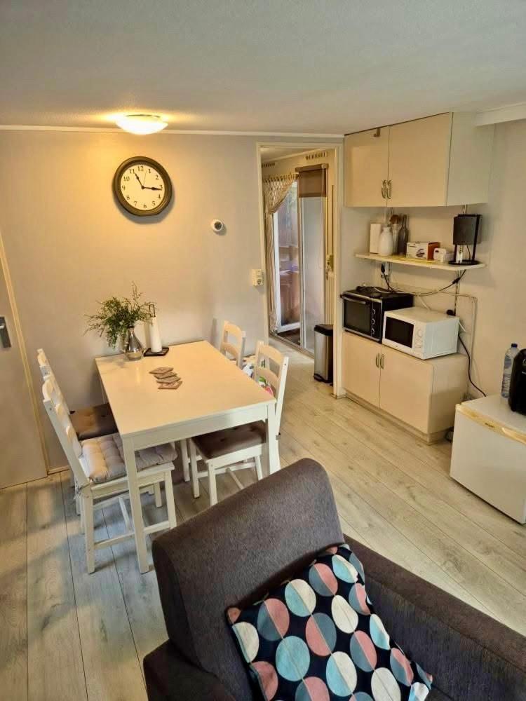Cosy Chalet Veluwe With A Spacious Garden And Veranda Doornspijk 외부 사진
