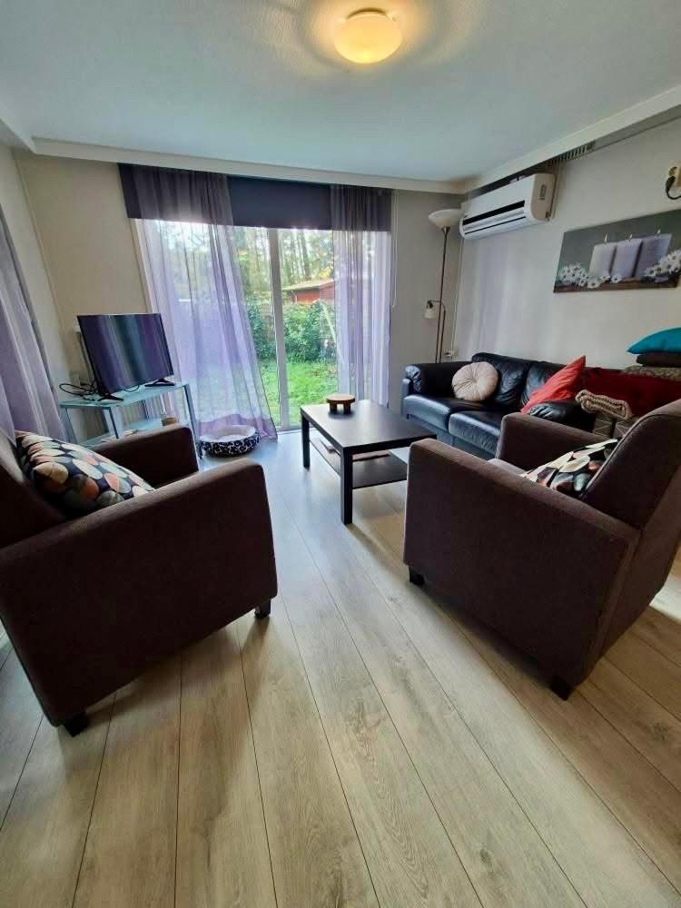 Cosy Chalet Veluwe With A Spacious Garden And Veranda Doornspijk 외부 사진